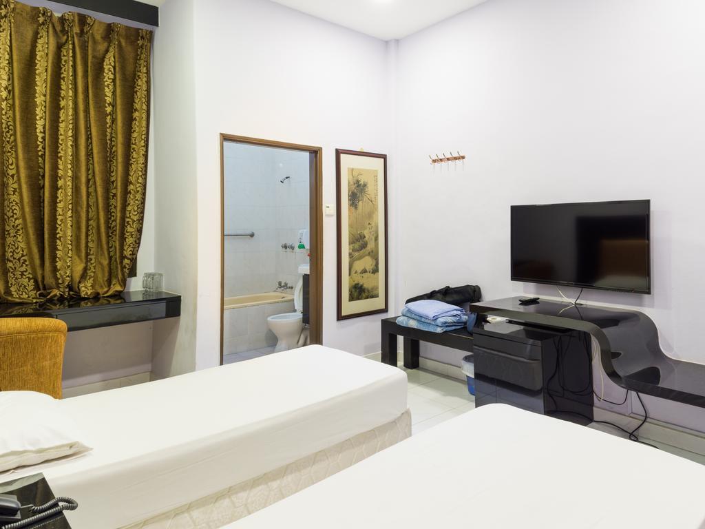 Отель Reddoorz Near Aljunied Mrt Сингапур Экстерьер фото