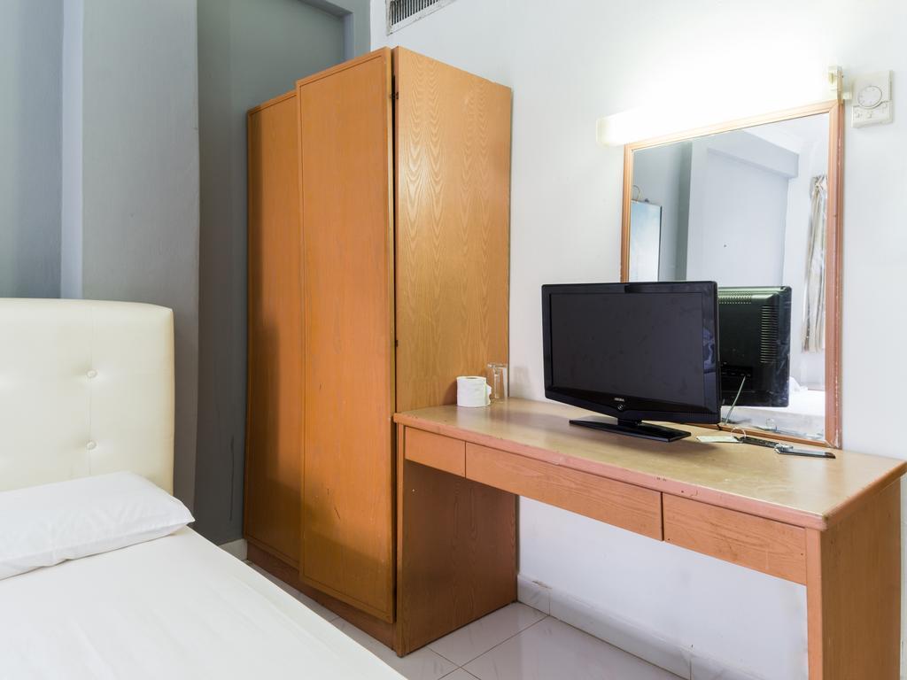 Отель Reddoorz Near Aljunied Mrt Сингапур Экстерьер фото