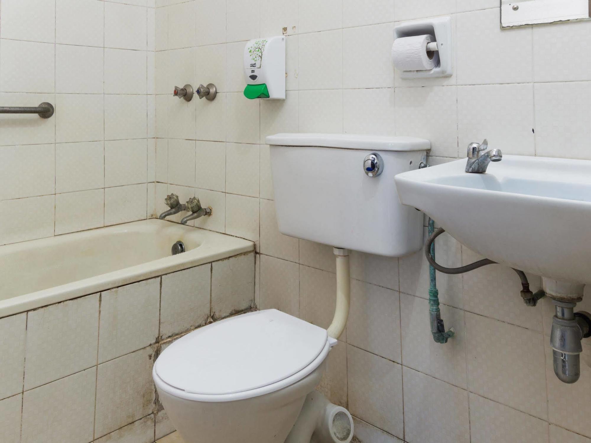 Отель Reddoorz Near Aljunied Mrt Сингапур Экстерьер фото