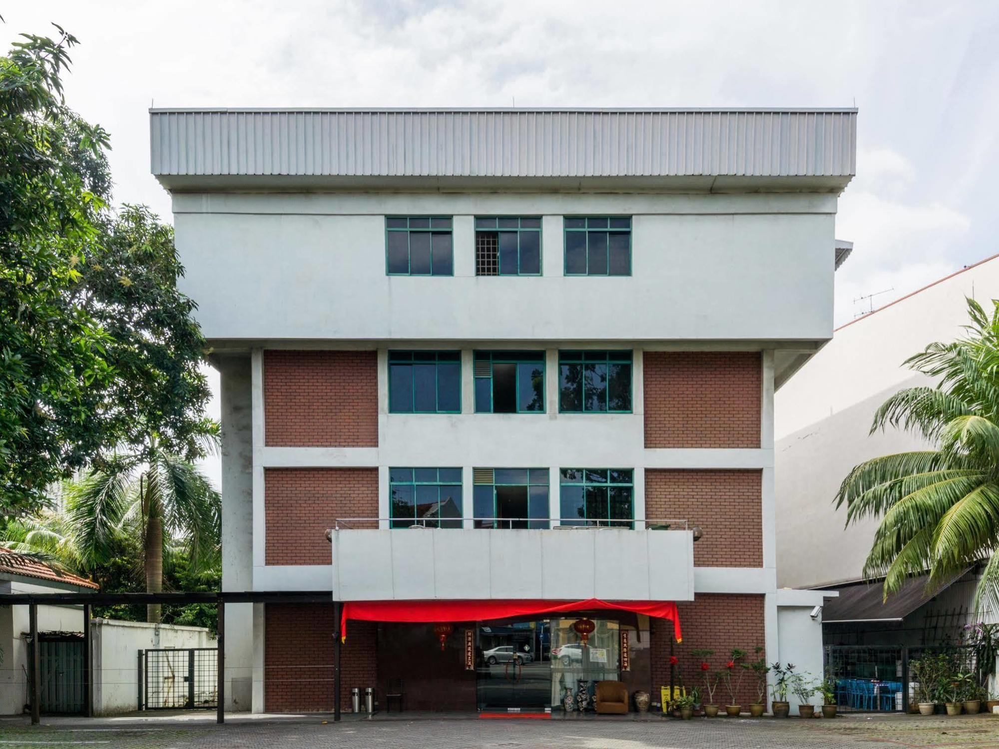 Отель Reddoorz Near Aljunied Mrt Сингапур Экстерьер фото